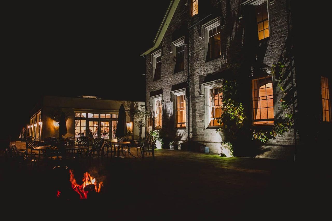 Longville House Hotel Upper Welson Exterior photo